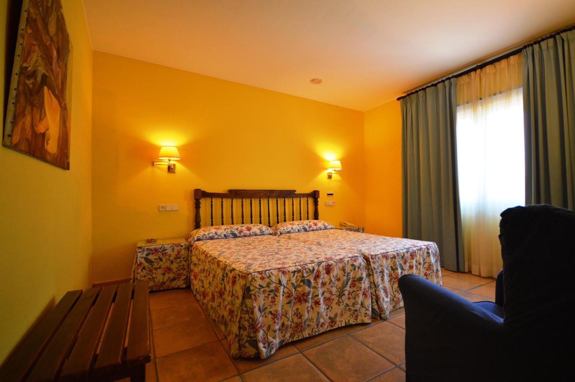 Hotel Can Ceret Sant Pere Pescador Luaran gambar